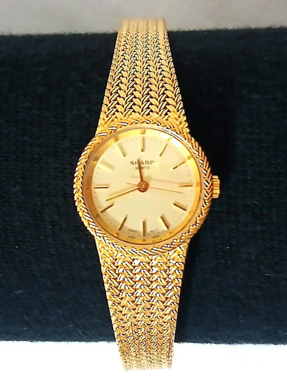 Vintage Sharp Quartz Ladies Gold Tone Mesh Bracelet Watch w/ Box Instructions